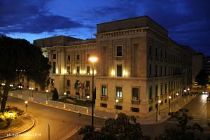 LL Pescara (Italia) palazzo della Prefettura e Provincia